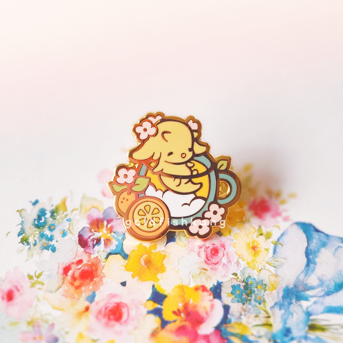 Tea Dragons Enamel Pin: Orange Blossom Tea