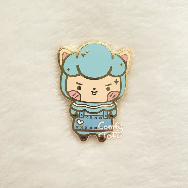 Blue Alpaca | Pin |