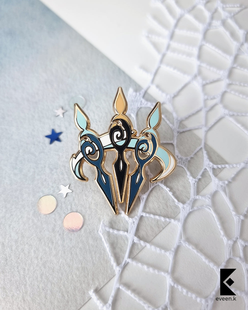 Xingqiu Genshin Emblem Pin