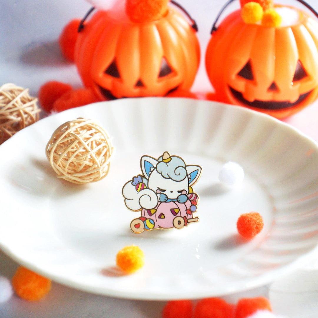 Alolan Vulpix Halloween Pin