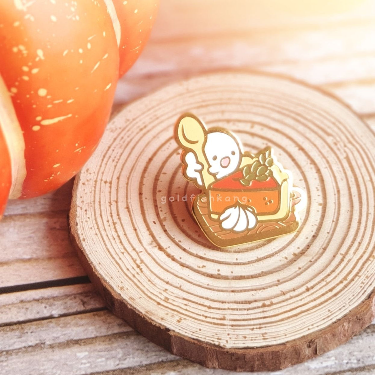 Spooky Teatime Pin: Phantom Pie