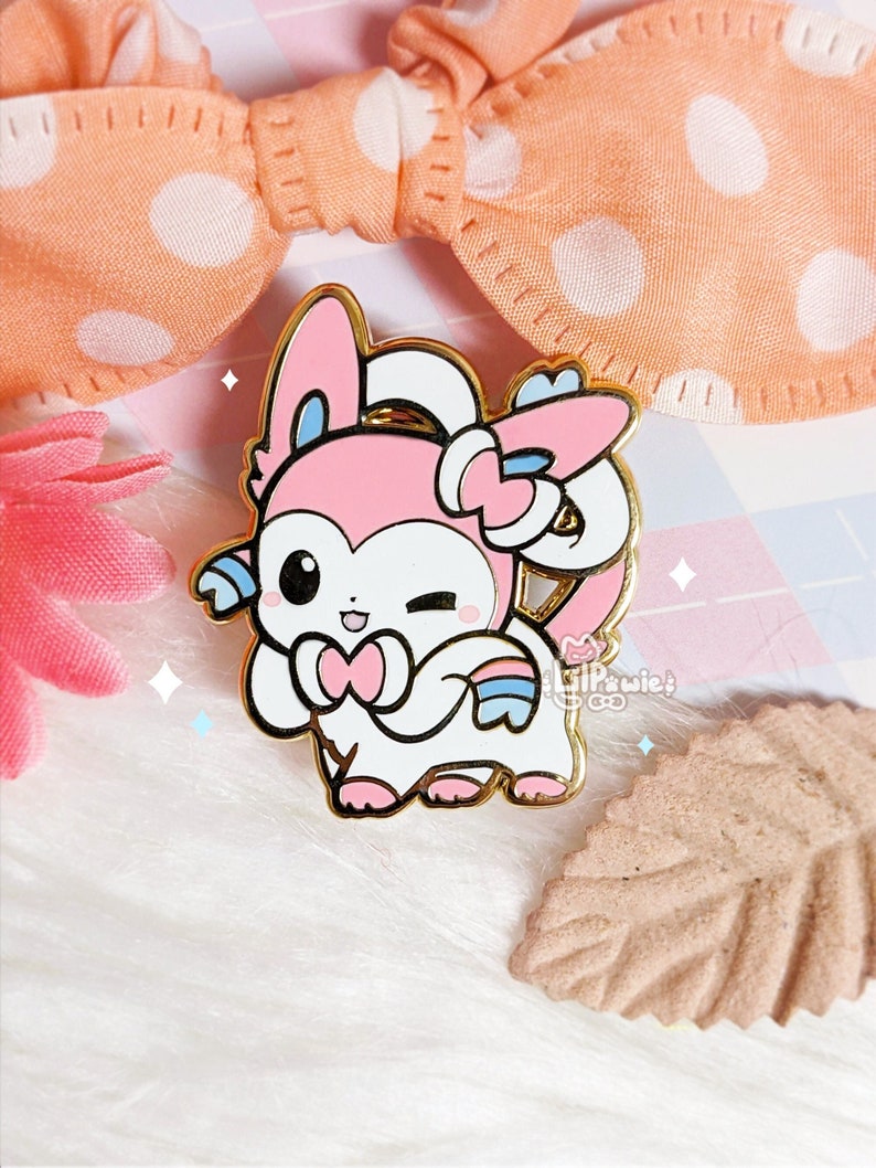 Sylveon 1.4'' Gold-plated Hard Enamel Pin Baby Eeveelution Fairy Type