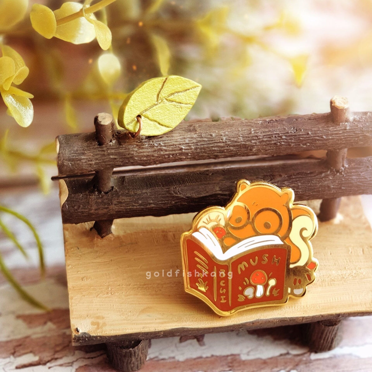 Tomes and Toadstools Pin: Shroom Scholar