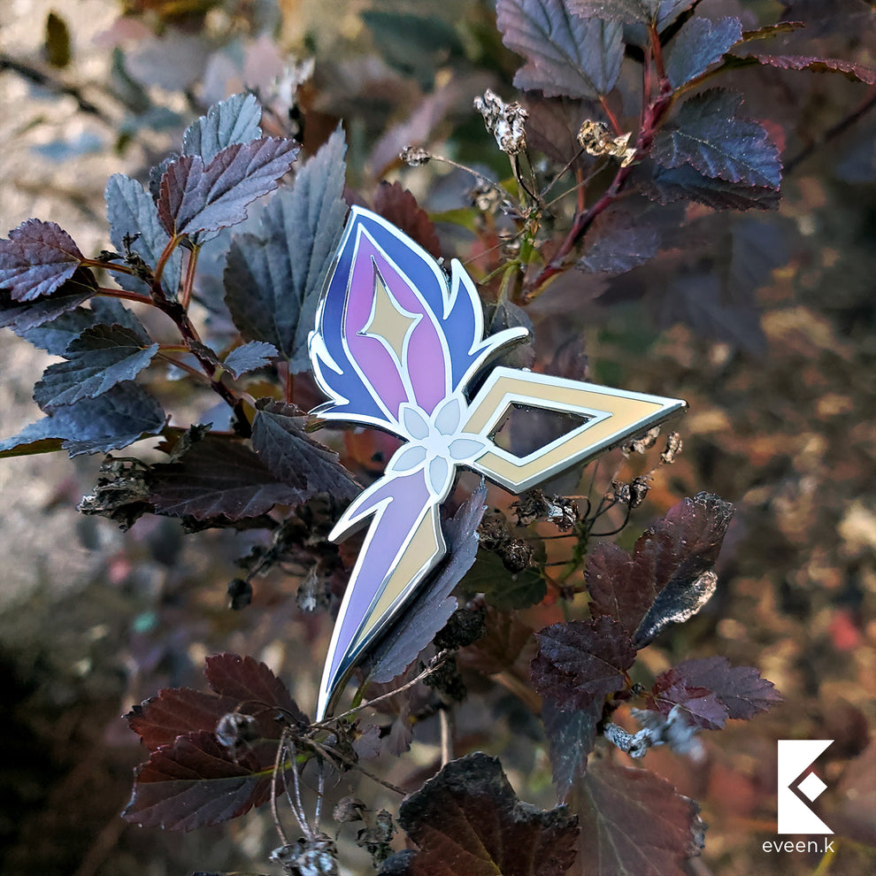 Keqing Genshin Emblem Pin