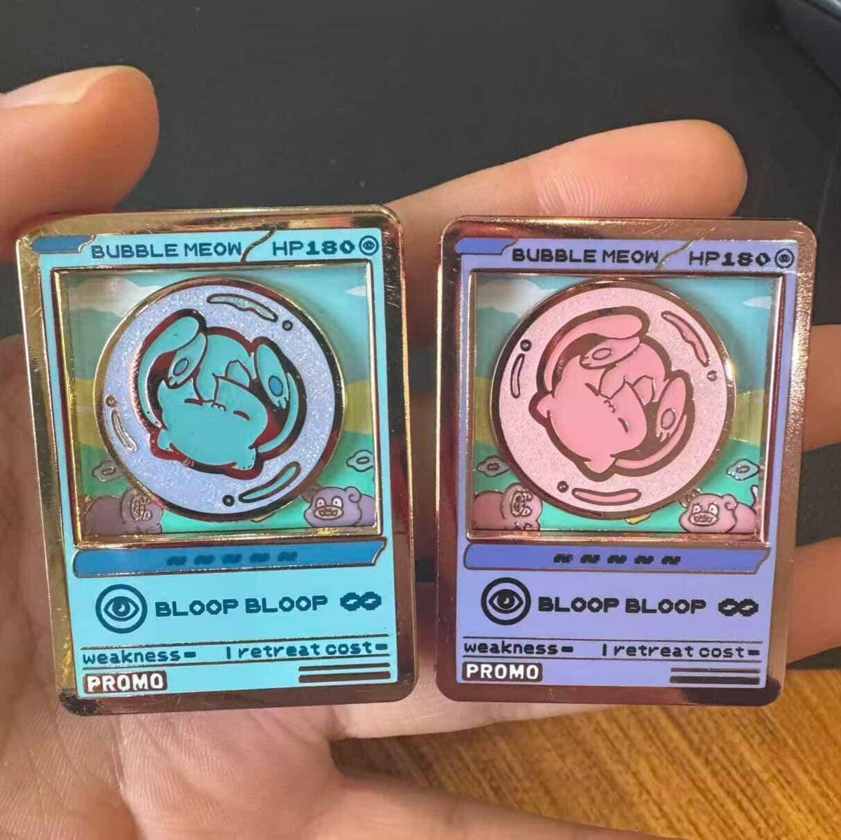 D.atlas Pocket Bubble spinner enamel pin
